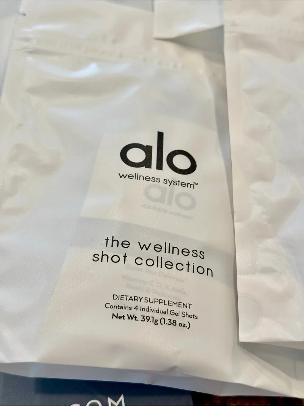 NWT Alo Yoga BUNDLE of Travel Wellness and (6) Paper Gift Bags , Cleanser